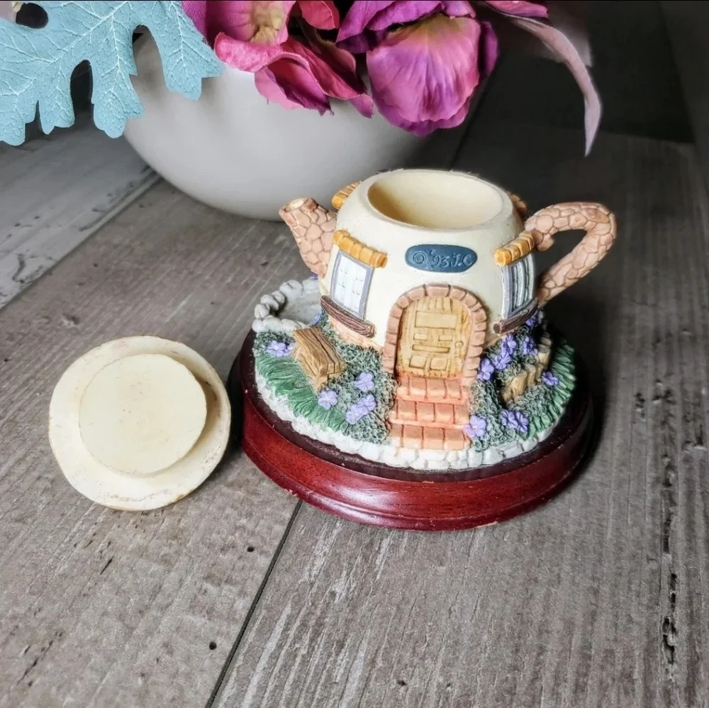 Vintage 1993 Ceramic Trinket Holder Pig House Teapot w/ Lid on Wooden Base
